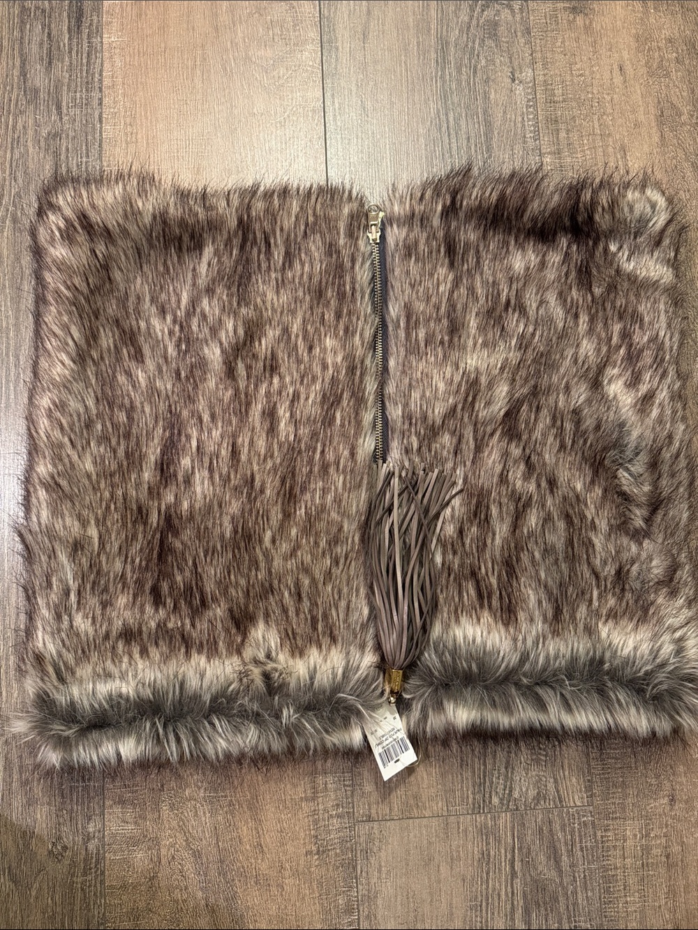 henri bendel Brown Faux Fur & Cashmere Reversible Collar with Tassel Zip Pull - Picture 14 of 14